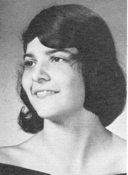 Elaine Poe
